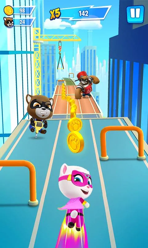 Gameplay do Talking Tom Hero Dash em um celular.