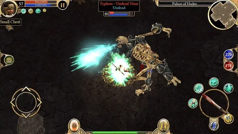 Screenshot gameplay Titan Quest Legendary Edition: pertarungan melawan monster